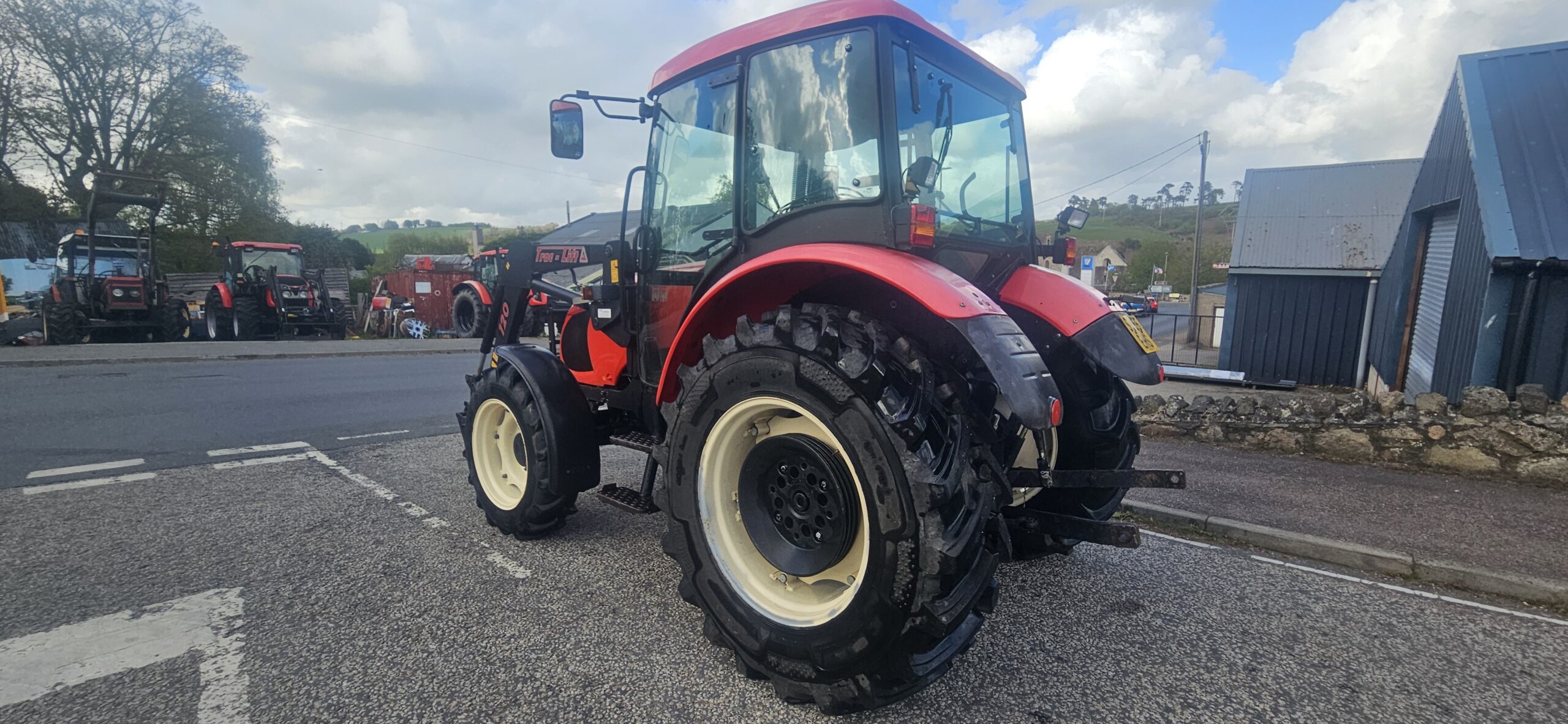 Zetor Proxima 6441 c/w loader 55 reg - Image 4