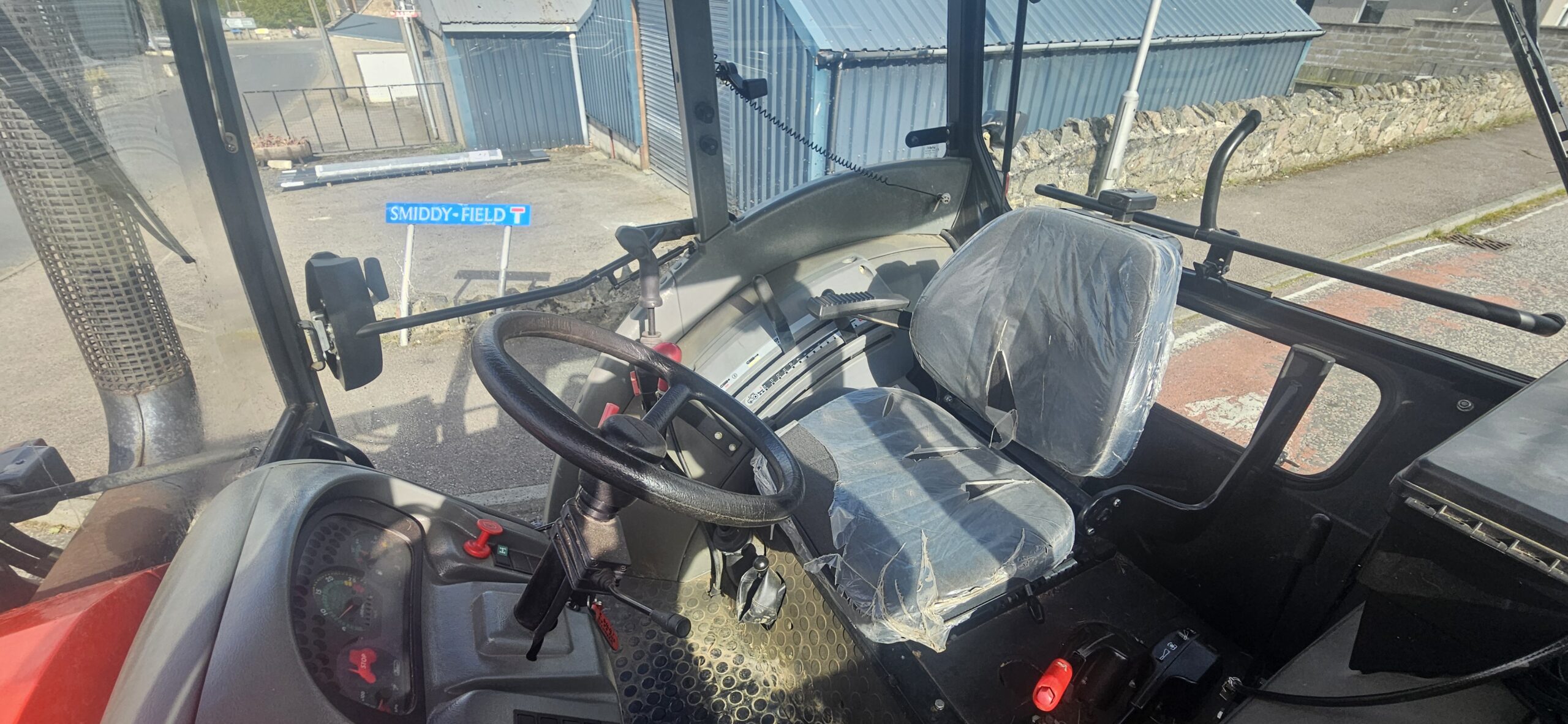 Zetor Proxima 6441 c/w loader 55 reg - Image 9